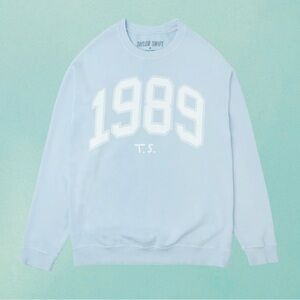 Taylor Swift 1989 Crewneck Sweatshirt XL